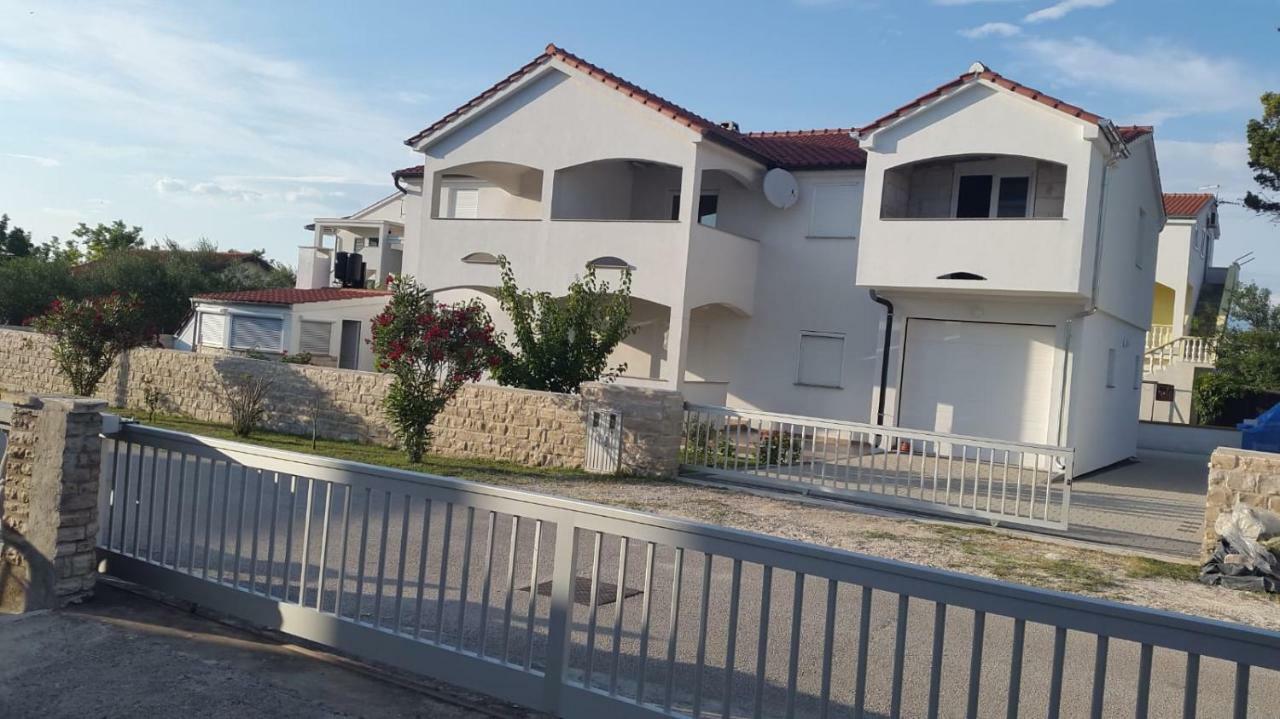 Appartement Haus Milana à Nin Extérieur photo